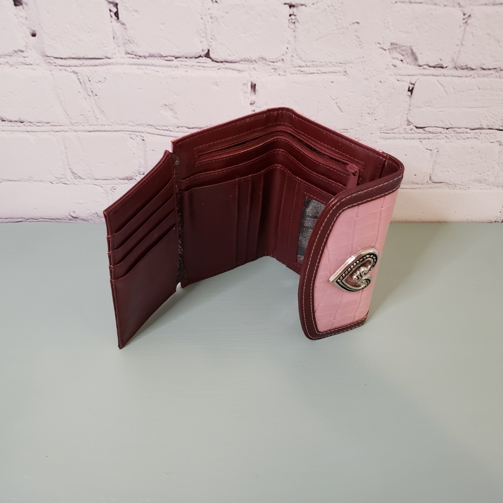 Pink Wallet - Picture 5 of 8